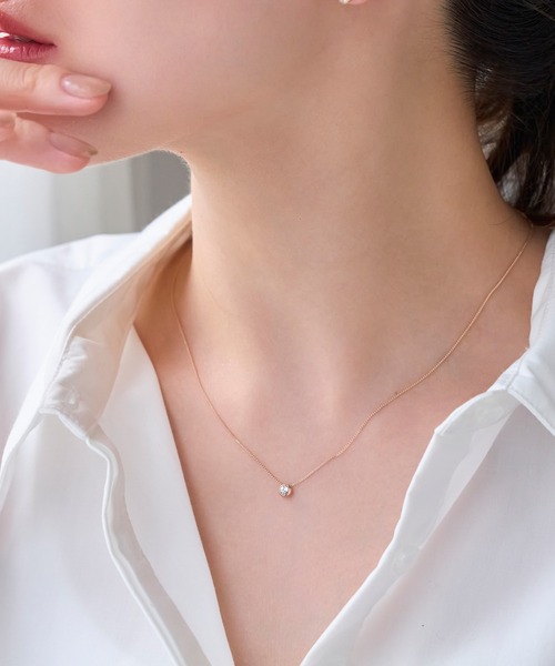 Phoebe（フィービィー）の「【金属アレルギー対応】シャインベゼルセッティングネックレス/全長:約40cm/ニッケルフリー（ネックレス・レディース・イエローゴールド/シャンパン・FREE）」の5枚目の写真