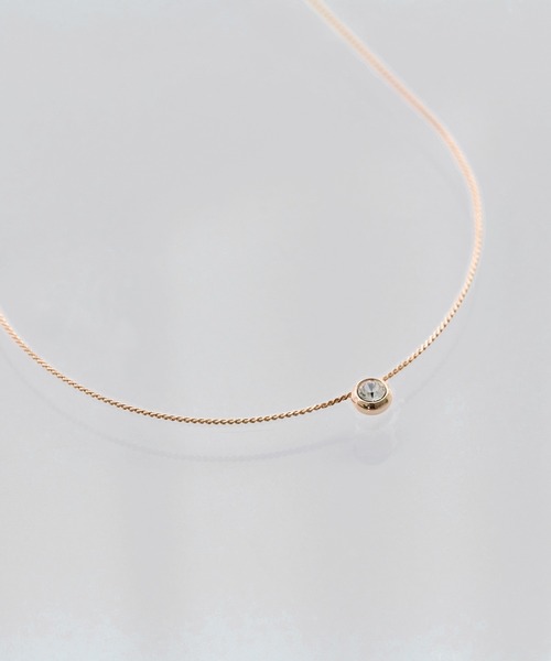Phoebe（フィービィー）の「【金属アレルギー対応】シャインベゼルセッティングネックレス/全長:約40cm/ニッケルフリー（ネックレス・レディース・イエローゴールド/シャンパン・FREE）」の7枚目の写真