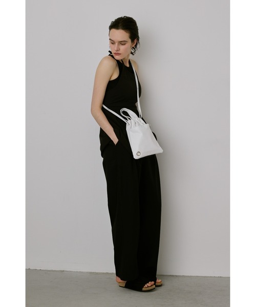 ouat ギャザーバック　black ouat ギャザーバック black OUATのバッグを使ったコーディネート