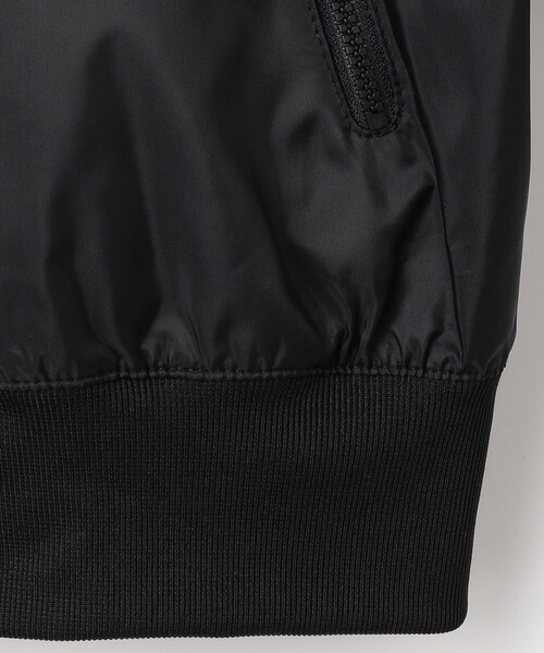 NIKE(ナイキ)の「限定展開 NIKE/ナイキ スポーツウェア ウィンドランナー フーデッド ジャケット / DA0002-010(ナイロンジャケット・メンズ・ブラック・MEDIUM/X-LARGE/XX-LARGE/LARGE)」の8枚目の写真