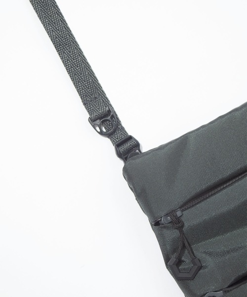 F/CE. （エフシーイー）の「F/CE. 420 re/cor SACOCHE / エフシーイー 420 re/cor サコッシュ（ボディバッグ/ウエストポーチ・メンズ・ブラック/ミント/セージグリーン/グレー・FREE）」の22枚目の写真