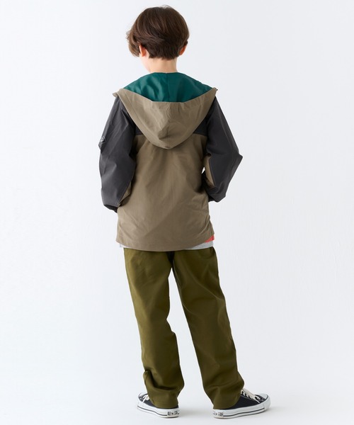 KRIFF MAYER Kid's Collection（クリフメイヤーキッズコレクション）の「クリーネスアクティブマンパ（マウンテンパーカー・キッズ・オリーブ/アイボリー/グレイッシュベージュ/チャコール/カラフル・150/140/130/120/170/160）」の13枚目の写真