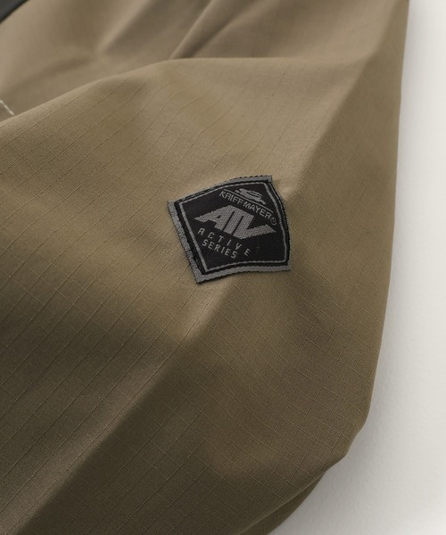 KRIFF MAYER Kid's Collection（クリフメイヤーキッズコレクション）の「クリーネスアクティブマンパ（マウンテンパーカー・キッズ・オリーブ/アイボリー/グレイッシュベージュ/チャコール/カラフル・150/140/130/120/170/160）」の22枚目の写真