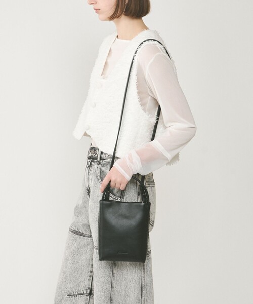 GRACE CONTINENTAL（グレースコンチネンタル）の「ADD CULUMN BEND　BAG（トートバッグ・レディース・ホワイト/ブラック・FREE）」の10枚目の写真