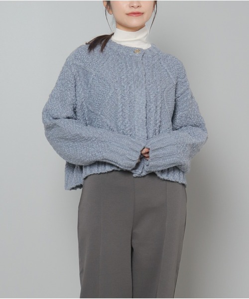 OandI(オーアンドアイ)の「柄編みクロップド丈クルーカーディガン(カーディガン/ボレロ・レディース・アイボリー/ブラック/ブルーグレー・FREE)」の1枚目の写真