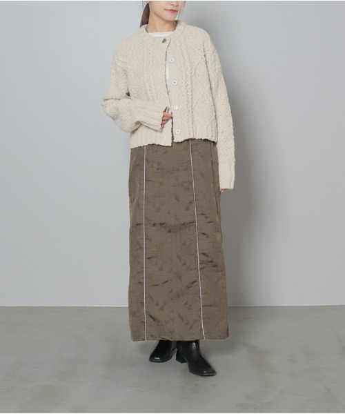 OandI(オーアンドアイ)の「柄編みクロップド丈クルーカーディガン(カーディガン/ボレロ・レディース・アイボリー/ブラック/ブルーグレー・FREE)」の4枚目の写真