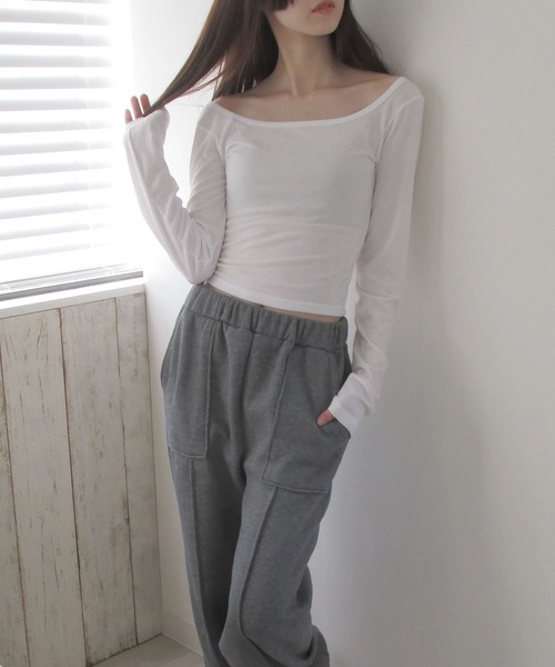 Kuroba(クロバ)の「バックデザインカットスクエアネックロンT(Tシャツ/カットソー・レディース・ホワイト/グレー/ブラック/カーキ・FREE)」の10枚目の写真