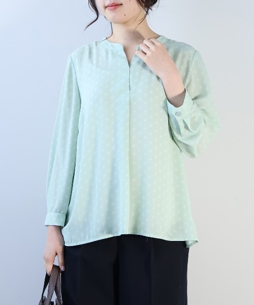 fleur by mint breeze(フルールバイミントブリーズ)の「【L~5L 大きいサイズ】幾何柄バンドカラースキッパーブラウス(シャツ/ブラウス・レディース・オフホワイト/グリーン/ネイビー・LL/4L/5L/3L/L)」の16枚目の写真