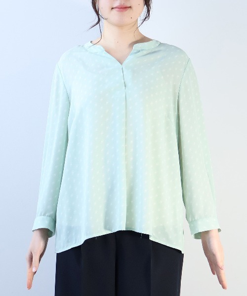 fleur by mint breeze(フルールバイミントブリーズ)の「【L~5L 大きいサイズ】幾何柄バンドカラースキッパーブラウス(シャツ/ブラウス・レディース・オフホワイト/グリーン/ネイビー・LL/4L/5L/3L/L)」の10枚目の写真
