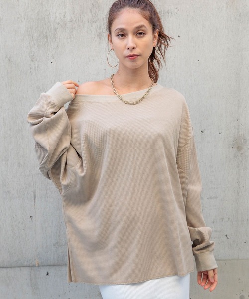 HEREIAM（ヘレイアム）の「【HEREIAM】ワッフルオフショルプルオーバー（Tシャツ/カットソー・レディース・ベージュ/ライトグレー/オフホワイト・FREE）」の11枚目の写真