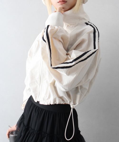 SpRay（スプレイ）の「ナイロンサイドラインショートブルゾン（ブルゾン・レディース・ブラック/グレー/アイボリー/ライトカーキ・FREE）」の7枚目の写真