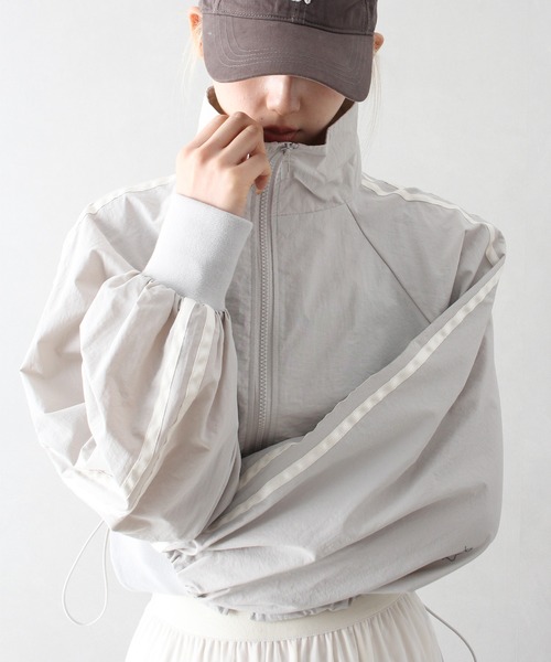 SpRay（スプレイ）の「ナイロンサイドラインショートブルゾン（ブルゾン・レディース・ブラック/グレー/アイボリー/ライトカーキ・FREE）」の22枚目の写真