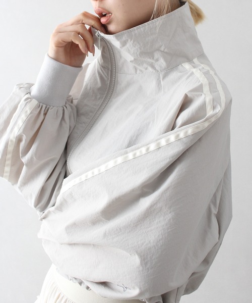 SpRay（スプレイ）の「ナイロンサイドラインショートブルゾン（ブルゾン・レディース・ブラック/グレー/アイボリー/ライトカーキ・FREE）」の21枚目の写真