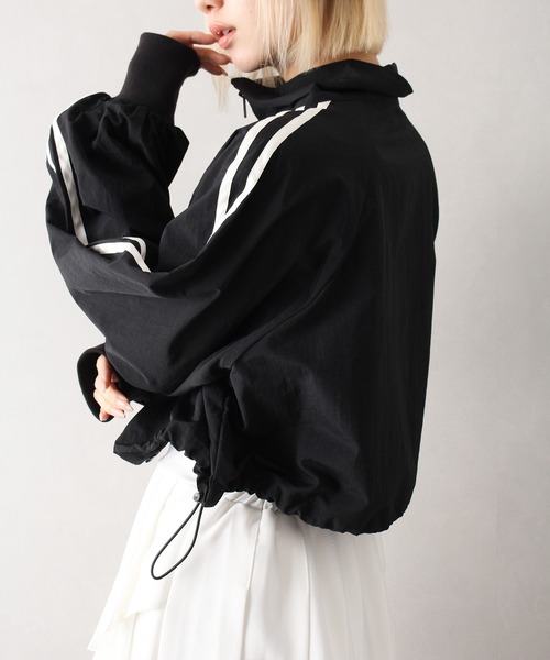 SpRay（スプレイ）の「ナイロンサイドラインショートブルゾン（ブルゾン・レディース・ブラック/グレー/アイボリー/ライトカーキ・FREE）」の15枚目の写真