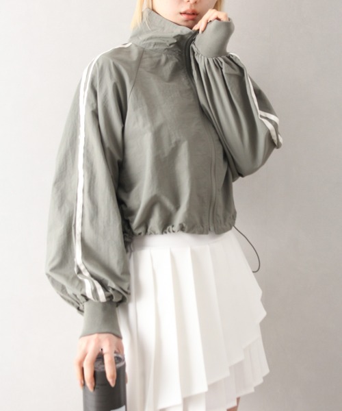 SpRay（スプレイ）の「ナイロンサイドラインショートブルゾン（ブルゾン・レディース・ブラック/グレー/アイボリー/ライトカーキ・FREE）」の13枚目の写真