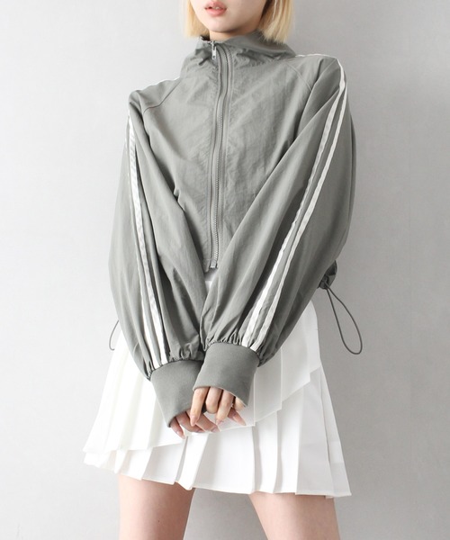 SpRay（スプレイ）の「ナイロンサイドラインショートブルゾン（ブルゾン・レディース・ブラック/グレー/アイボリー/ライトカーキ・FREE）」の5枚目の写真