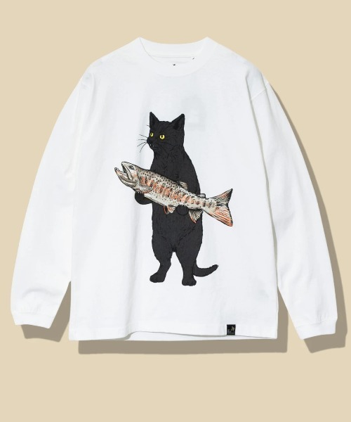 go slow caravan（ゴースローキャラバン）の「USA/C イワナ猫 ロングスリーブ TEE（Tシャツ/カットソー・メンズ・ホワイト/バイオレット・LARGE/MEDIUM/SMALL/X-LARGE）」の2枚目の写真