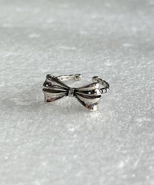 poiregnee（ポワニェ）の「［select］リボンリング（リング・レディース・シルバー・FREE）」の2枚目の写真