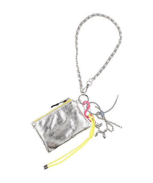 cache cache（カシュ カシュ）の「カシュカシュ cachecache / ミニポーチ付じゃらじゃらチャーム（ポーチ・レディース・シルバー/ゴールド/ブラック・FREE）」の3枚目の写真