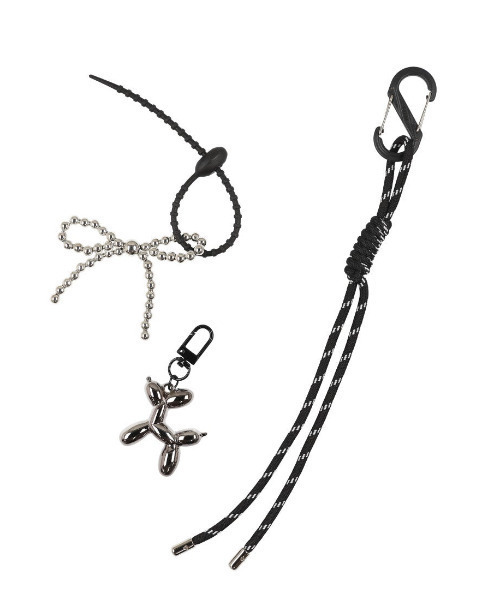 cache cache（カシュ カシュ）の「カシュカシュ cachecache / ミニポーチ付じゃらじゃらチャーム（ポーチ・レディース・シルバー/ゴールド/ブラック・FREE）」の6枚目の写真