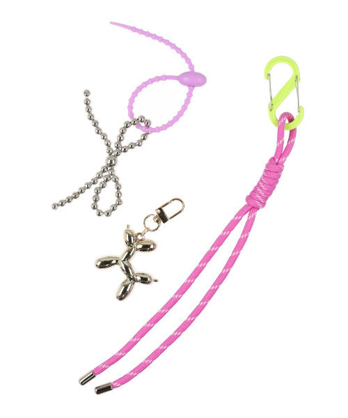 cache cache（カシュ カシュ）の「カシュカシュ cachecache / ミニポーチ付じゃらじゃらチャーム（ポーチ・レディース・シルバー/ゴールド/ブラック・FREE）」の14枚目の写真