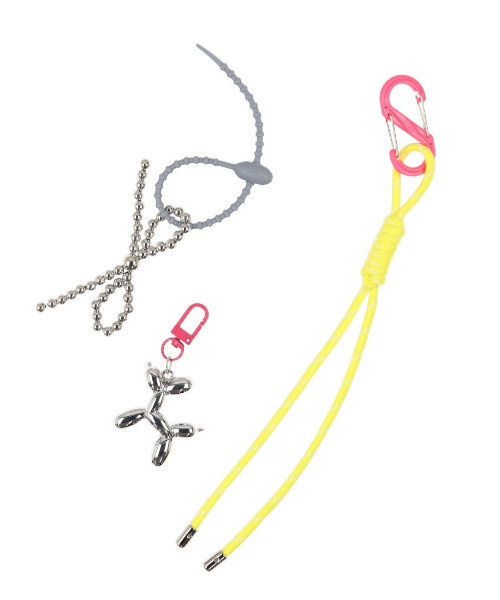 cache cache（カシュ カシュ）の「カシュカシュ cachecache / ミニポーチ付じゃらじゃらチャーム（ポーチ・レディース・シルバー/ゴールド/ブラック・FREE）」の10枚目の写真