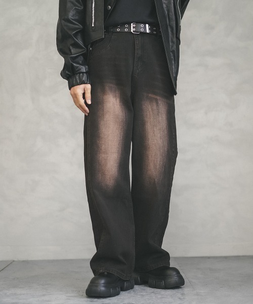 Shoowtime(ショウタイム)の「Vintage wash line wide denim pants / ビンテージウォッシュラインワイドデニムパンツ(デニムパンツ・メンズ・ブルー/ブラウン系・MEDIUM/LARGE/X-LARGE)」の1枚目の写真