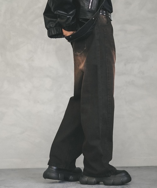 Shoowtime(ショウタイム)の「Vintage wash line wide denim pants / ビンテージウォッシュラインワイドデニムパンツ(デニムパンツ・メンズ・ブルー/ブラウン系・MEDIUM/LARGE/X-LARGE)」の8枚目の写真
