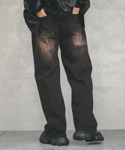 Shoowtime(ショウタイム)の「Vintage wash line wide denim pants / ビンテージウォッシュラインワイドデニムパンツ(デニムパンツ・メンズ・ブルー/ブラウン系・MEDIUM/LARGE/X-LARGE)」の9枚目の写真