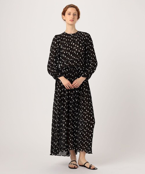 BAUM UND PFERDGARTEN(バウムウンドヘルガーデン)の「BAUM UND PFERDGARTEN ドットドレス(ワンピース・レディース・ブラック系その他・36)」の2枚目の写真