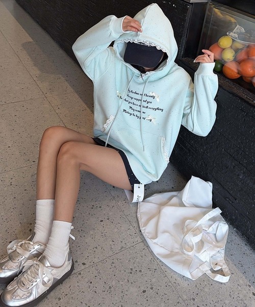 aimoha（アイモハ）の「フリル付きロゴパーカーデザイン（パーカー・レディース・ライトベージュ/ブルー/ピンク/ライトグレー・FREE）」の15枚目の写真