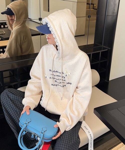 aimoha（アイモハ）の「フリル付きロゴパーカーデザイン（パーカー・レディース・ライトベージュ/ブルー/ピンク/ライトグレー・FREE）」の18枚目の写真