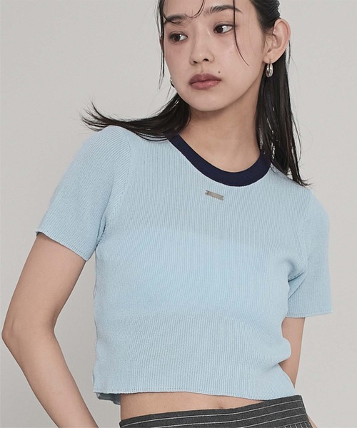miette(ミエット)の「シルバープレート付き配色プルオーバー(ニット/セーター・レディース・ブルー/グレー/オフホワイト/ブラック/ライトベージュ/レッド・FREE)」の5枚目の写真
