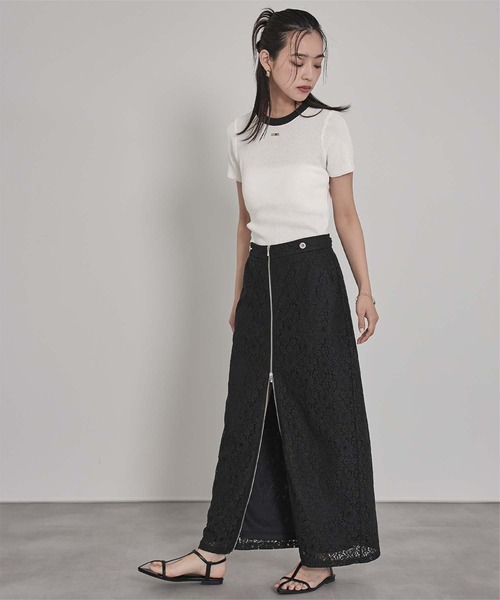 miette(ミエット)の「シルバープレート付き配色プルオーバー(ニット/セーター・レディース・ブルー/グレー/オフホワイト/ブラック/ライトベージュ/レッド・FREE)」の13枚目の写真