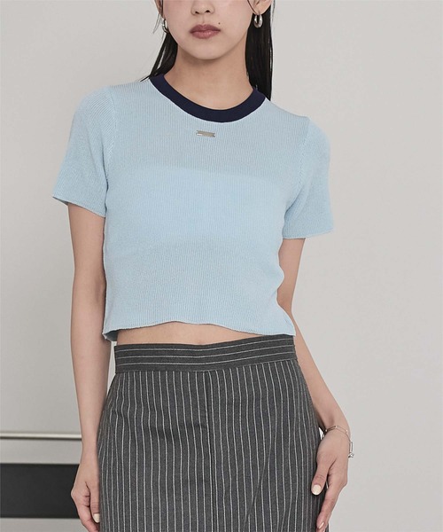 miette(ミエット)の「シルバープレート付き配色プルオーバー(ニット/セーター・レディース・ブルー/グレー/オフホワイト/ブラック/ライトベージュ/レッド・FREE)」の7枚目の写真