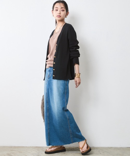 CHIC STYLE（シックスタイル）の「テレコタンクトップ＜大きいサイズ有＞シックスタイル（タンクトップ・レディース・オフホワイト/モカ/チャコール・M/L/LL/3L/4L/5L）」の5枚目の写真