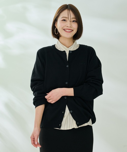 Arnold Palmer（アーノルドパーマー）の「リネンタッチ エアリ― ニット カーディガン（カーディガン/ボレロ・レディース・アイボリー/ブラック/ピンク・S/M/L）」の7枚目の写真