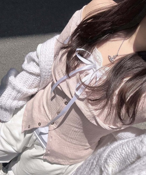 gossip！ロサンゼルス（ゴシップロサンゼルス）の「Y2K レースネックキャミ&2WAYボタンカーディガンSET（Tシャツ/カットソー・レディース・ブラック/グレー/ピンク・FREE）」の22枚目の写真