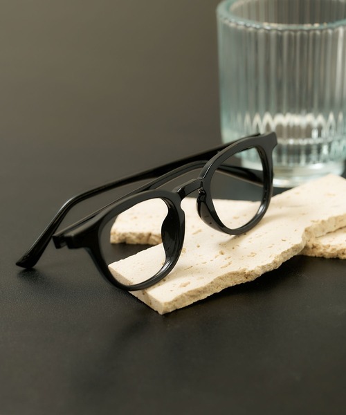 Zoff(ゾフ)の「ウェリントン型 メガネ|軽量|太縁|黒縁フレーム|伊達メガネ| レディース ユニセックス|読書|ビジネス|Zoff|CLASSIC (クラシック)(メガネ・レディース・ブラック/ブラウン系その他5/クリアブルー/ライトグリーン・FREE)」の1枚目の写真