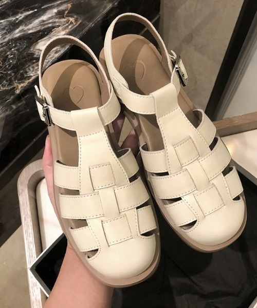 Teem Store(チームストア)の「フェイクレザー グルカサンダル プラットフォームソール ストラップあり(サンダル・レディース・アイボリー/シルバー/ブラック/ブラック系1・38/36/40)」の9枚目の写真