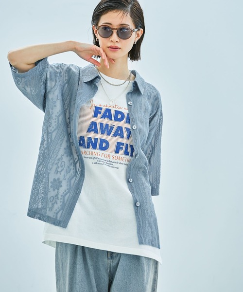 LAKOLE(ラコレ)の「【長さが選べる】レースシャツ / 327800(シャツ/ブラウス・レディース・テラコッタ/ブルー/アイボリー/ブラック/ブラウン・MEDIUM/LARGE)」の5枚目の写真