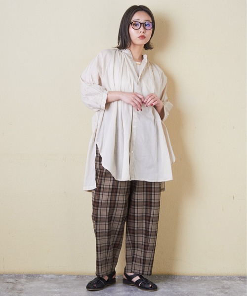 CUBE SUGAR(キューブシュガー)の「チェック柄裾ダーツイージーコクーンパンツ(その他パンツ・レディース・スミクロ/ネイビー/レッド/カーキ/マルチ・M)」の6枚目の写真