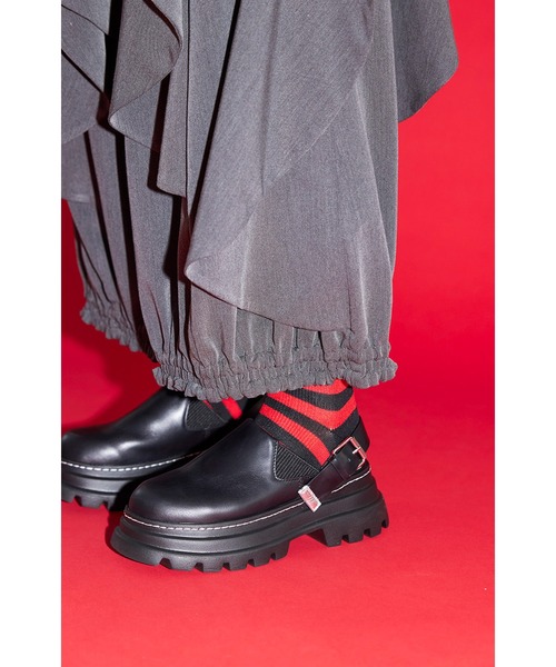 OMMO（オーエムエムオー）の「CIRCLE LAYERED DOCKING SK（スカート