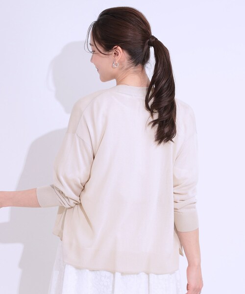 DRESKIP（ドレスキップ）の「【洗える】ひんやりさらっと 大人のシアーカーディガン（カーディガン/ボレロ・レディース・ブラック/ブルー/オレンジ/ライトベージュ/オフホワイト/ライトグレー・01/02/03）」の8枚目の写真