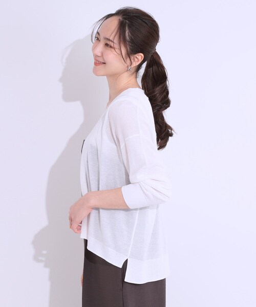 DRESKIP（ドレスキップ）の「【洗える】ひんやりさらっと 大人のシアーカーディガン（カーディガン/ボレロ・レディース・ブラック/ブルー/オレンジ/ライトベージュ/オフホワイト/ライトグレー・01/02/03）」の16枚目の写真