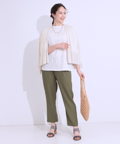 DRESKIP（ドレスキップ）の「【洗える】ひんやりさらっと 大人のシアーカーディガン（カーディガン/ボレロ・レディース・ブラック/ブルー/オレンジ/ライトベージュ/オフホワイト/ライトグレー・01/02/03）」の21枚目の写真