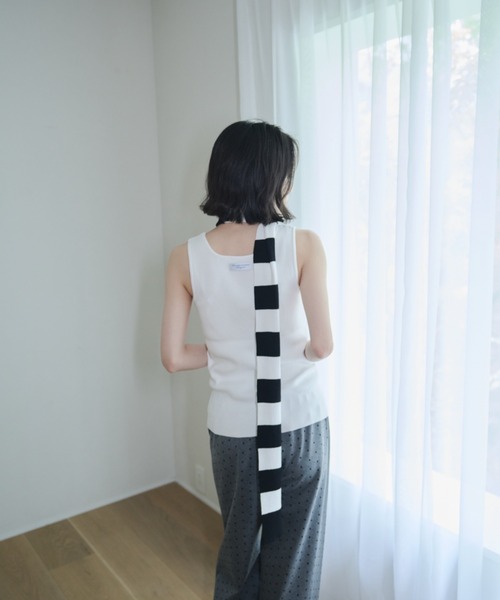 Smyeon（スミョン）の「Scarf knit tanktop/スカーフ付きニットタンクトップ（タンクトップ・レディース・ホワイト/グレー/ブラック・FREE）」の11枚目の写真