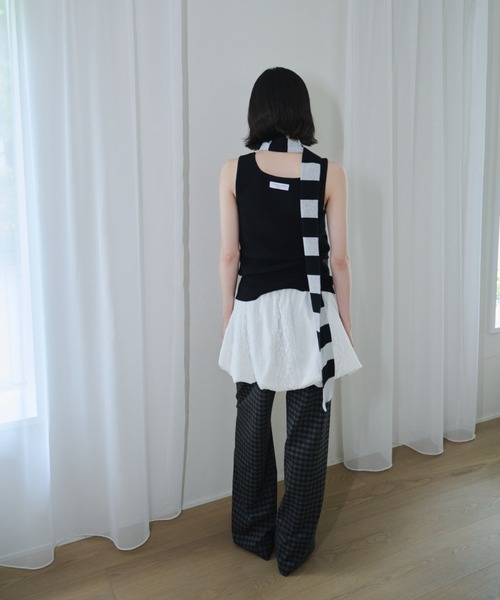 Smyeon（スミョン）の「Scarf knit tanktop/スカーフ付きニットタンクトップ（タンクトップ・レディース・ホワイト/グレー/ブラック・FREE）」の19枚目の写真