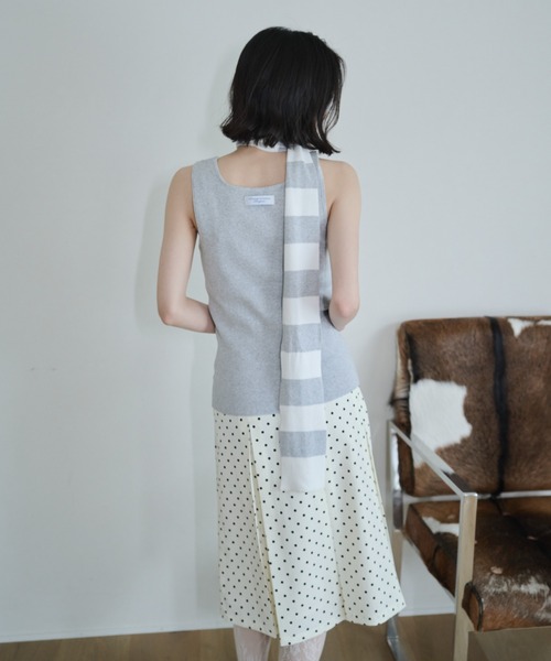 Smyeon（スミョン）の「Scarf knit tanktop/スカーフ付きニット