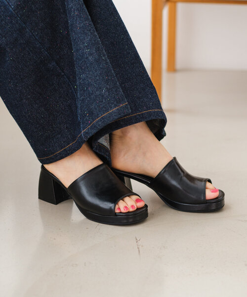 Kastane（カスタネ）の「*【スウェード&PUレザー】ラウンドミュールサンダル（サンダル・レディース・グリーン系その他/ブラック/ベージュ・38/36/37）」の10枚目の写真